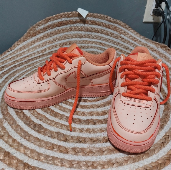 Air force 1 customs - Picture 3 of 3